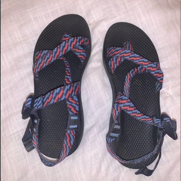 Shoes - chacos